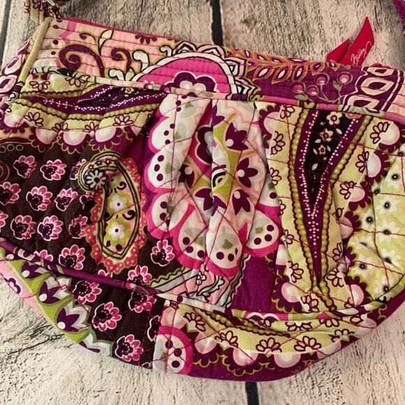 VERA BRADLEY Women’s Retired “Verry Berry” Frannie Crossbody - Picture 3 of 6